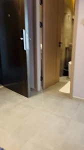 027丝袜高跟FQ华伦天奴开裆丝袜酒店开门口